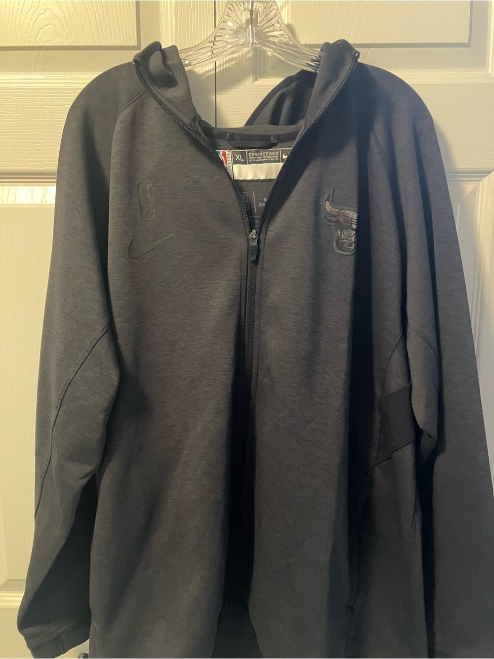 Men’s NBA Black Full-Zip Hooded Jacket with Bulls Logo
